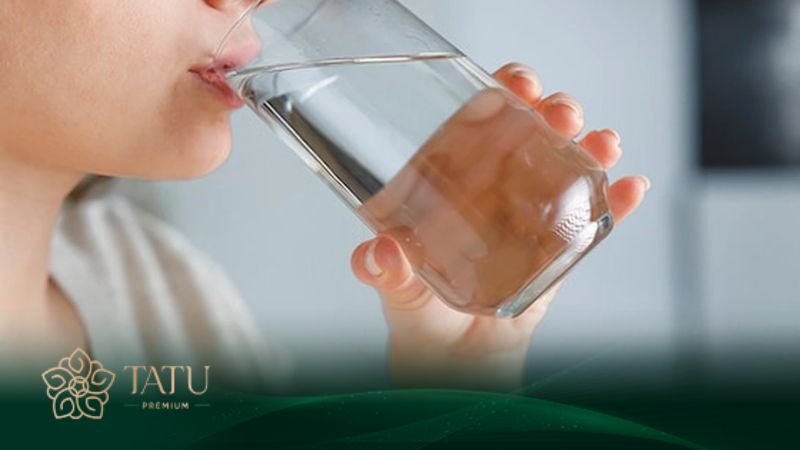 Chú ý cung cấp đủ nước sau tiêm filler cằm